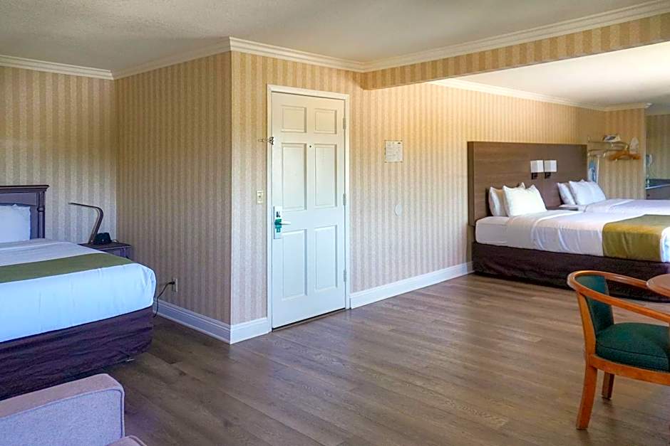 Quality Inn & Suites Maingate