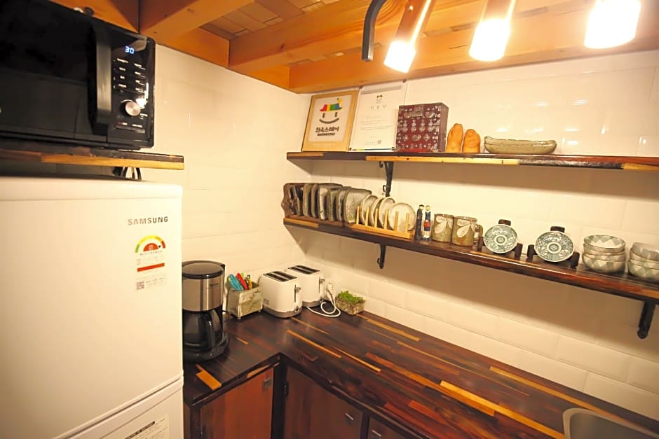 Samlockhon Hanok Guesthouse
