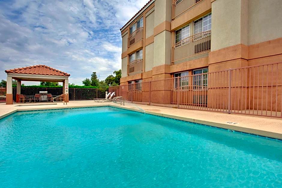 Sonesta Simply Suites Phoenix Tempe