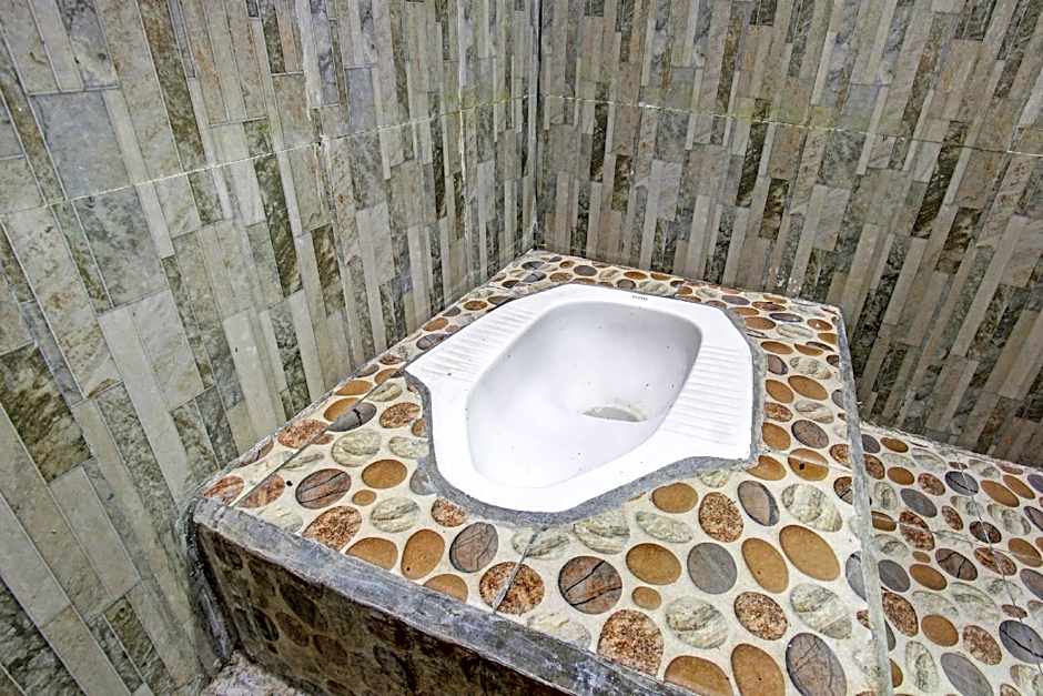 Hotel O Homestay Bang HajiNearLapangan Penujak ( Inen Gonggang)