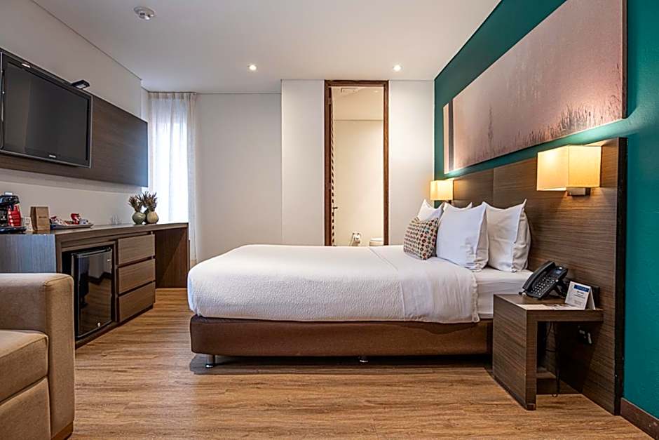 84 DC Bogotá By OxoHotel
