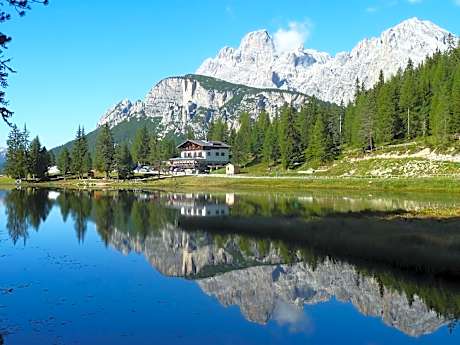 Albergo Chalet Lago Antorno