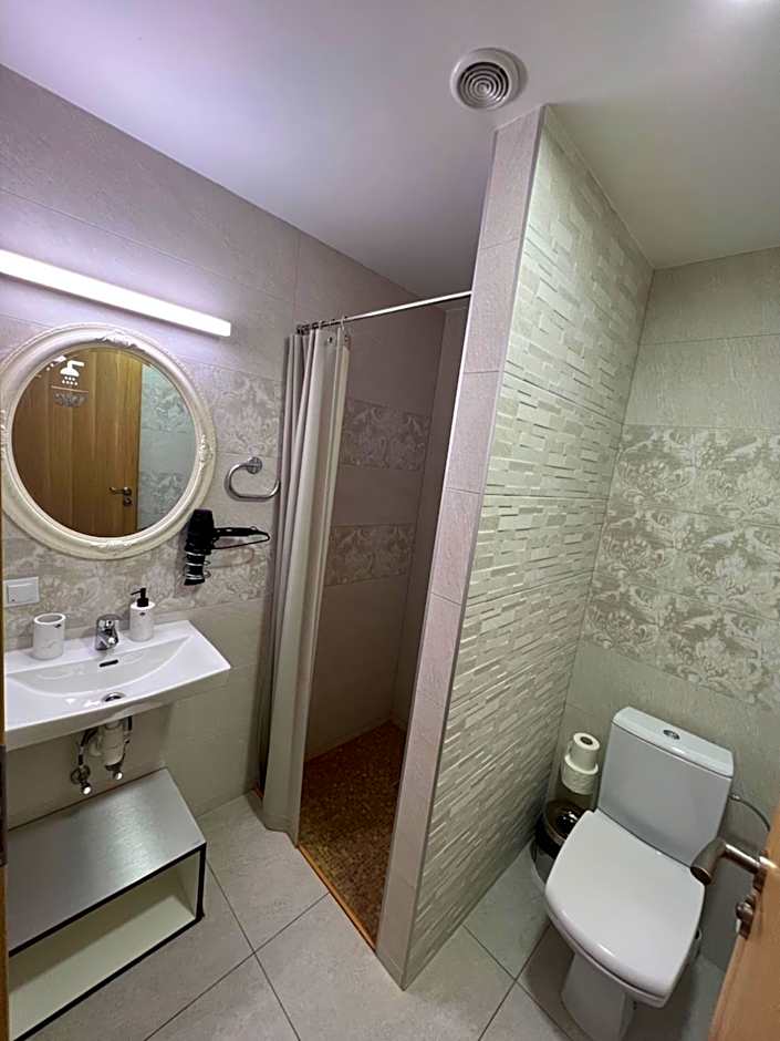 1912 Bed & Breakfast