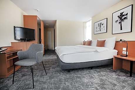 Economy Double Room with City View