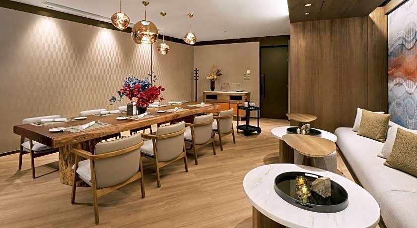 WM Hotel Hong Kong, Vignette Collection By IHG