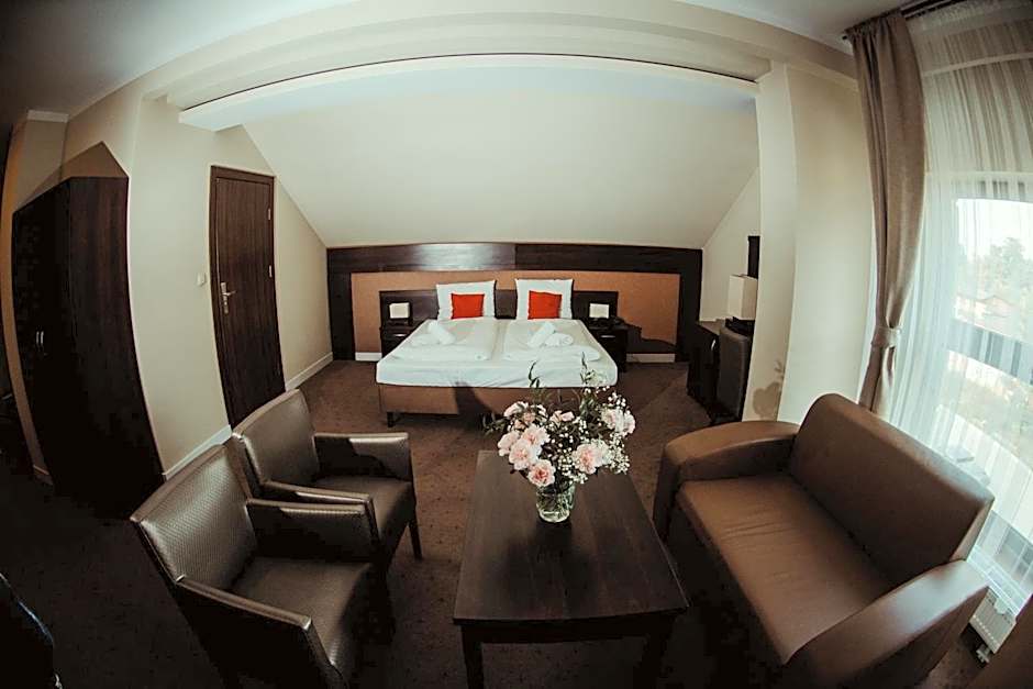 Centrum Bankietowo - Hotelowe "Perła"