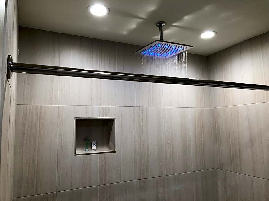 Crystal Inn Downtown