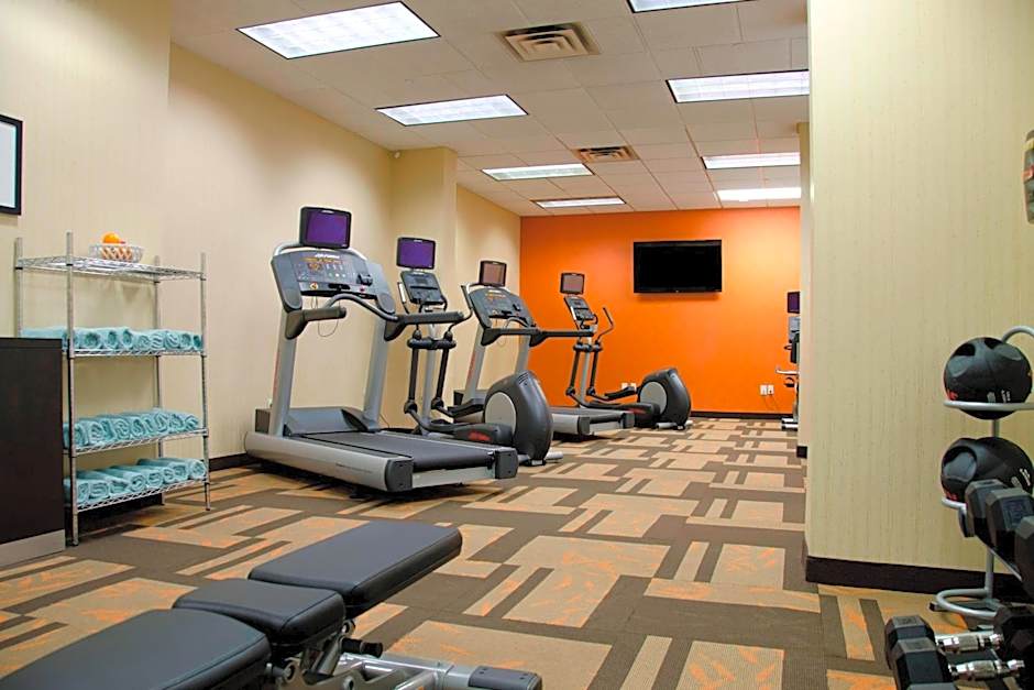 Courtyard by Marriott Waterbury Downtown