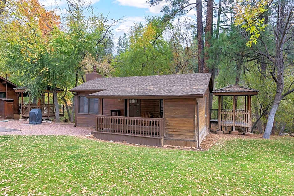 Kohl's Ranch Lodge