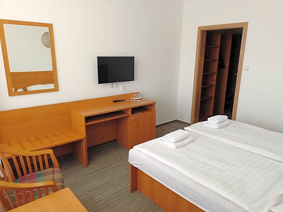 Hotel Adamantino