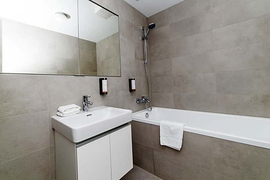 City Castle Apartments Free Parking