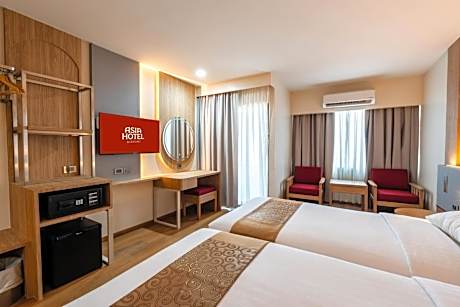 Grand Executive Room