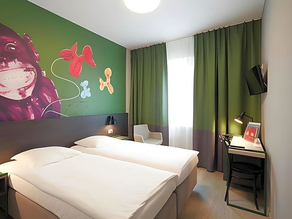 Crystal Hotel