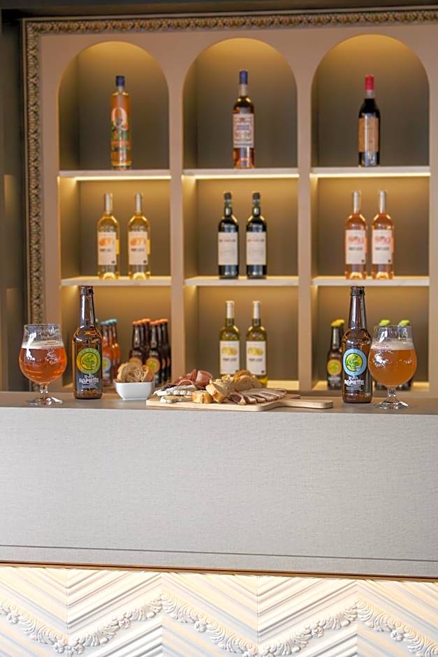 Brit Hotel Cahors - Le Valentr