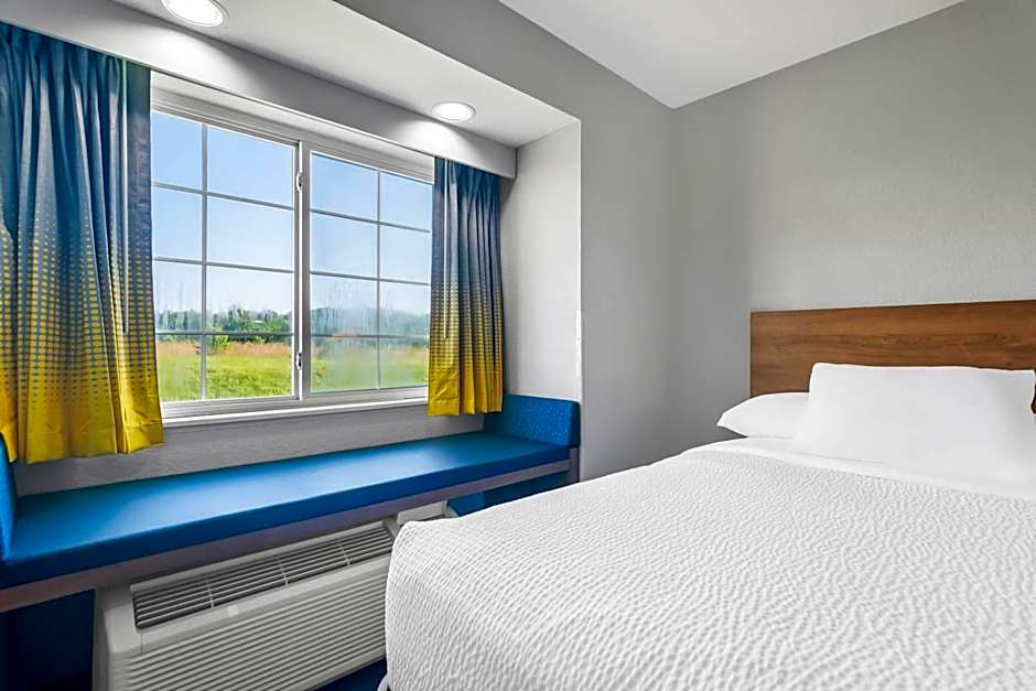 Microtel Inn & Suites By Wyndham Joplin