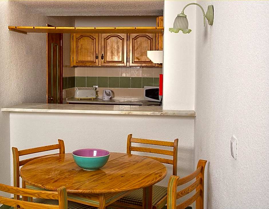 Ourabay Hotel Apartamento - Art & Holidays