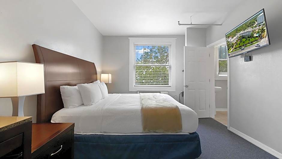 Crystal Bay Historic Hotel