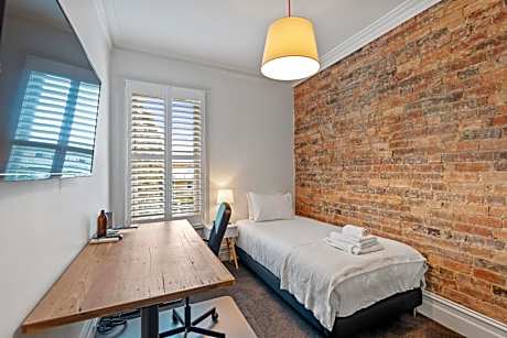 Deluxe Single Room