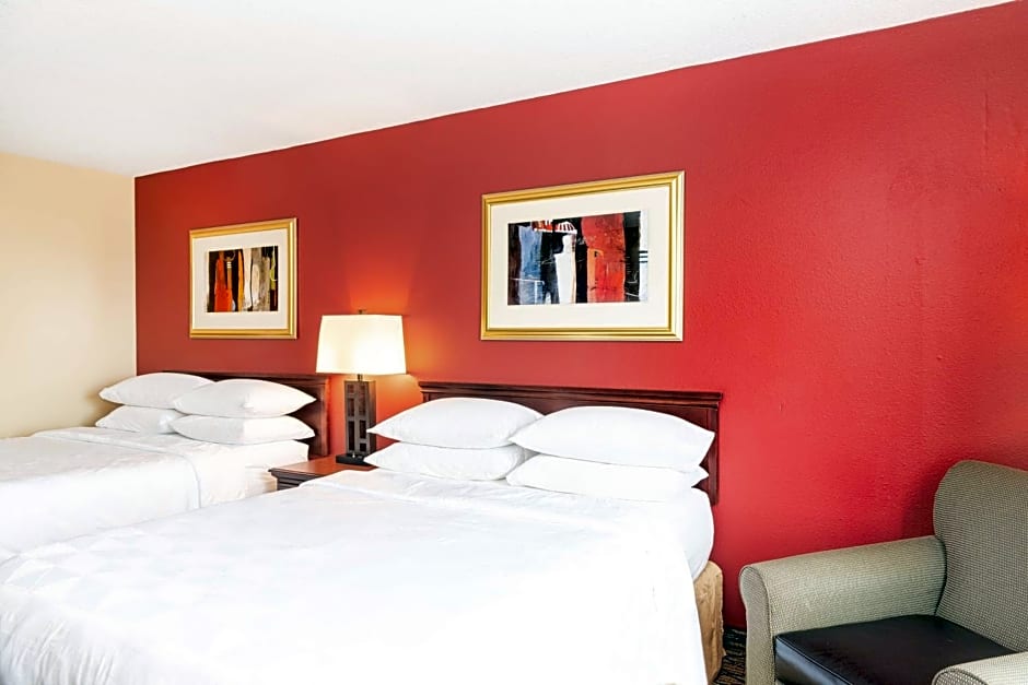 Aviator Hotel & Suites, BW Signature Collection – St. Louis, MO