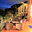 Baia Blu RTA Residence