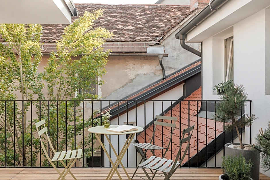 April1550 Boutique Hotel