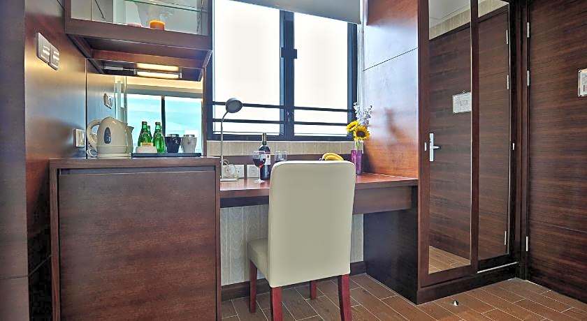 The Bauhinia Hotel-Tst