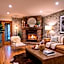 The Haüs Windham - Spacious Suites, Hot Tub, Mountain Views!
