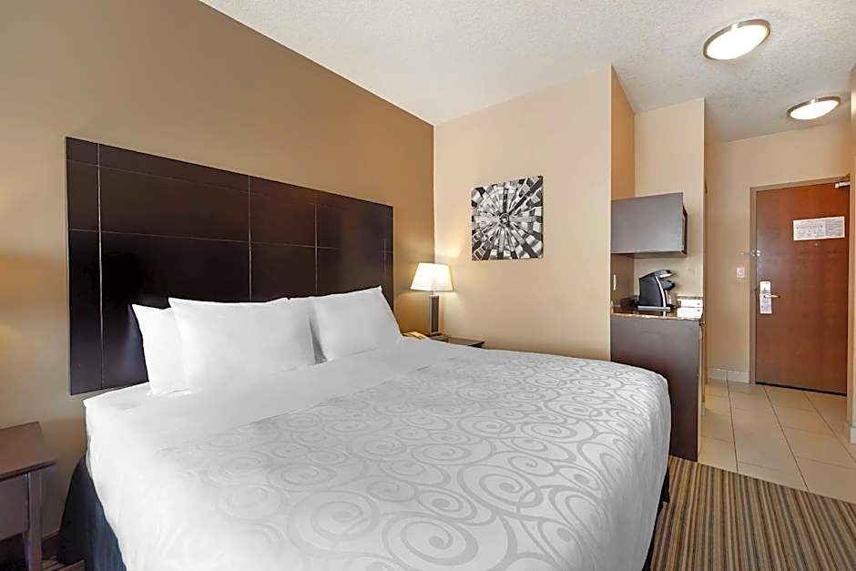 Best Western Plus Peace River Hotel & Suites
