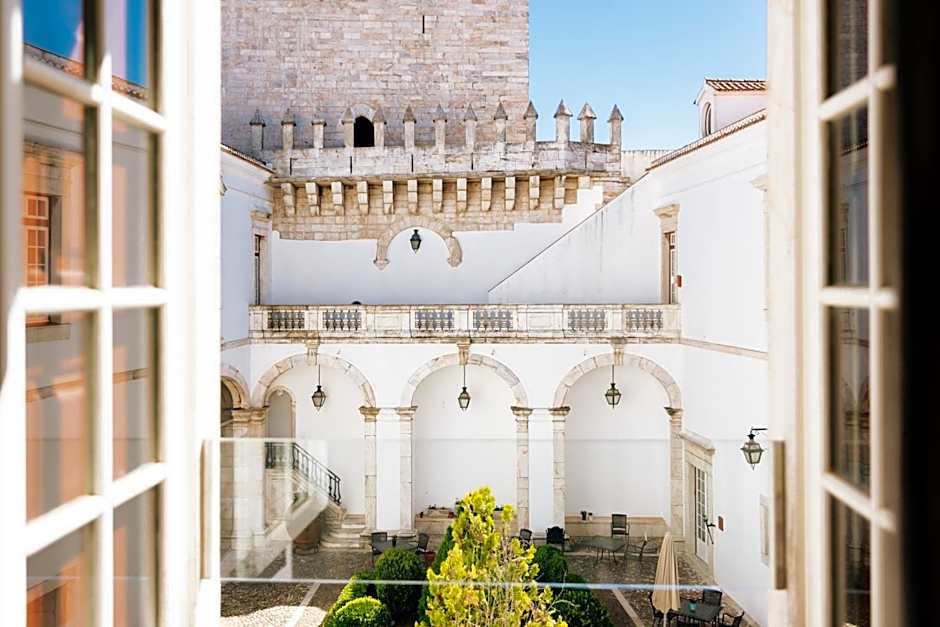Pousada Castelo de Estremoz - Historic Hotel