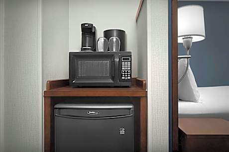 Room, Multiple Beds (2 Queen Beds and 1 Double Sofa Bed)