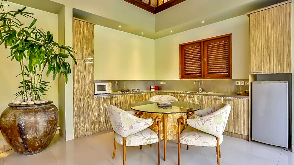 DISINI Luxury Spa Villa