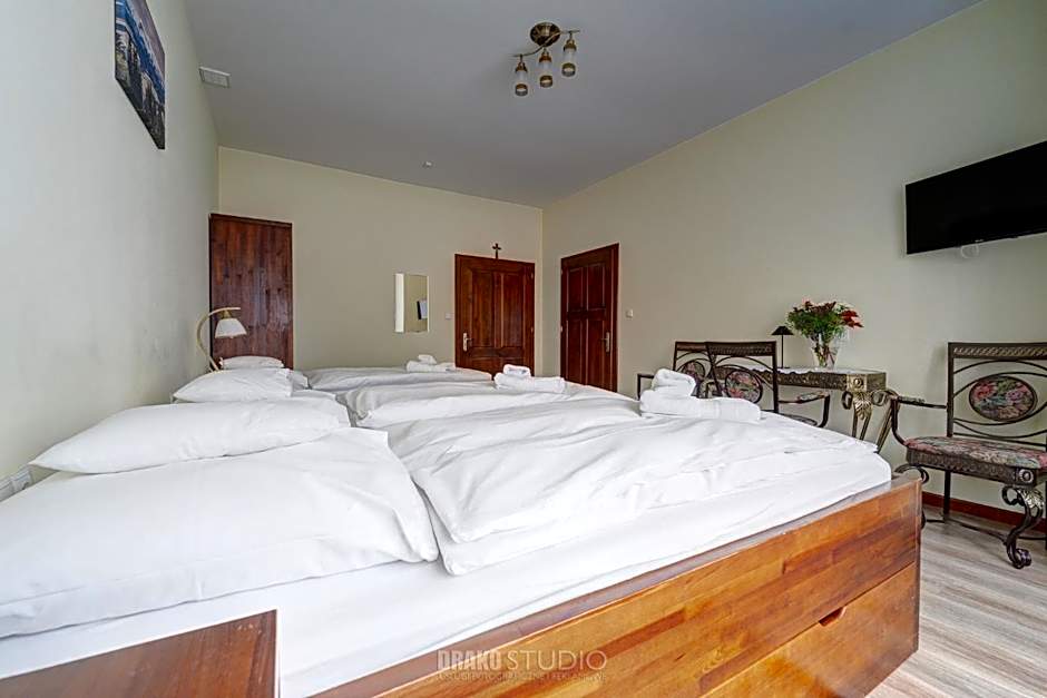 Pensjonat EDEN Maniowy