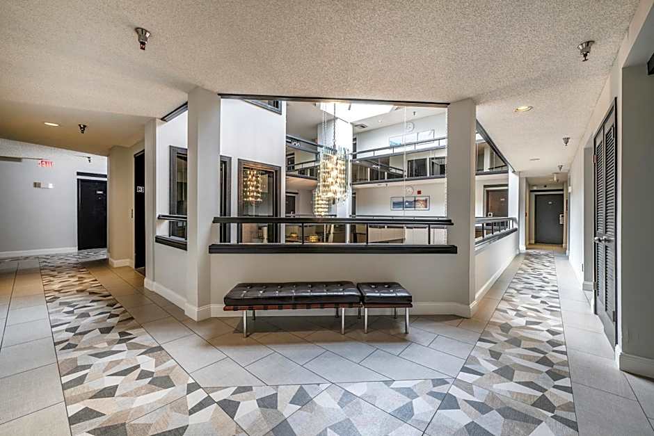 Hotel International