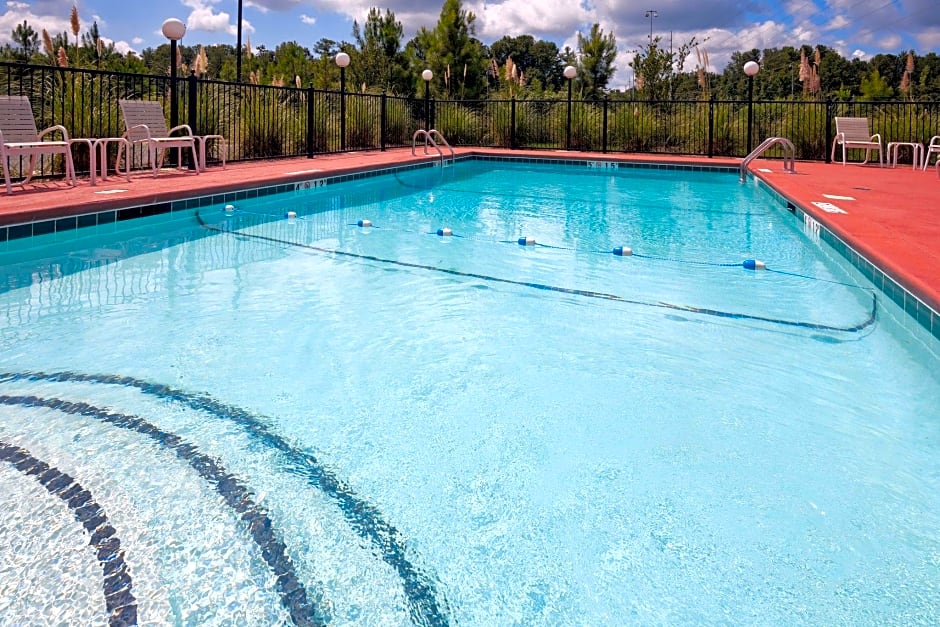 Holiday Inn Express Hotel & Suites Pell City By IHG