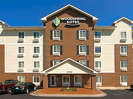 WoodSpring Suites Kansas City Lenexa
