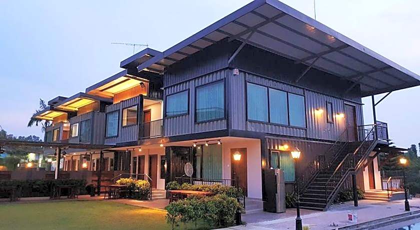 Kluang Container Hotel