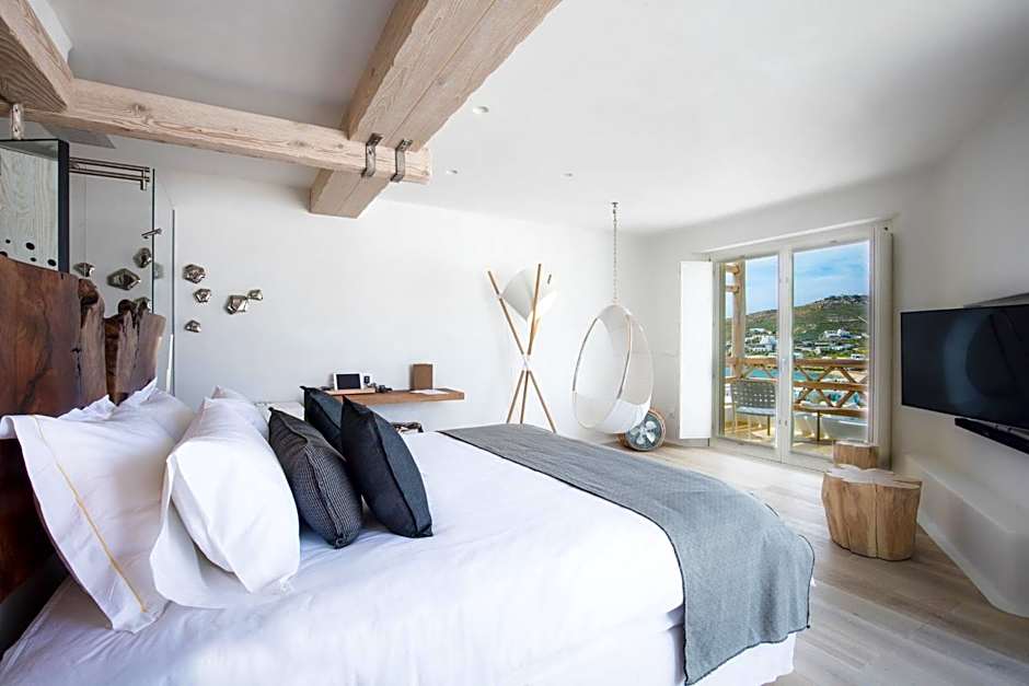 Foto 1 di 2 di Panoramic Suite, Jacuzzi®, Sea View