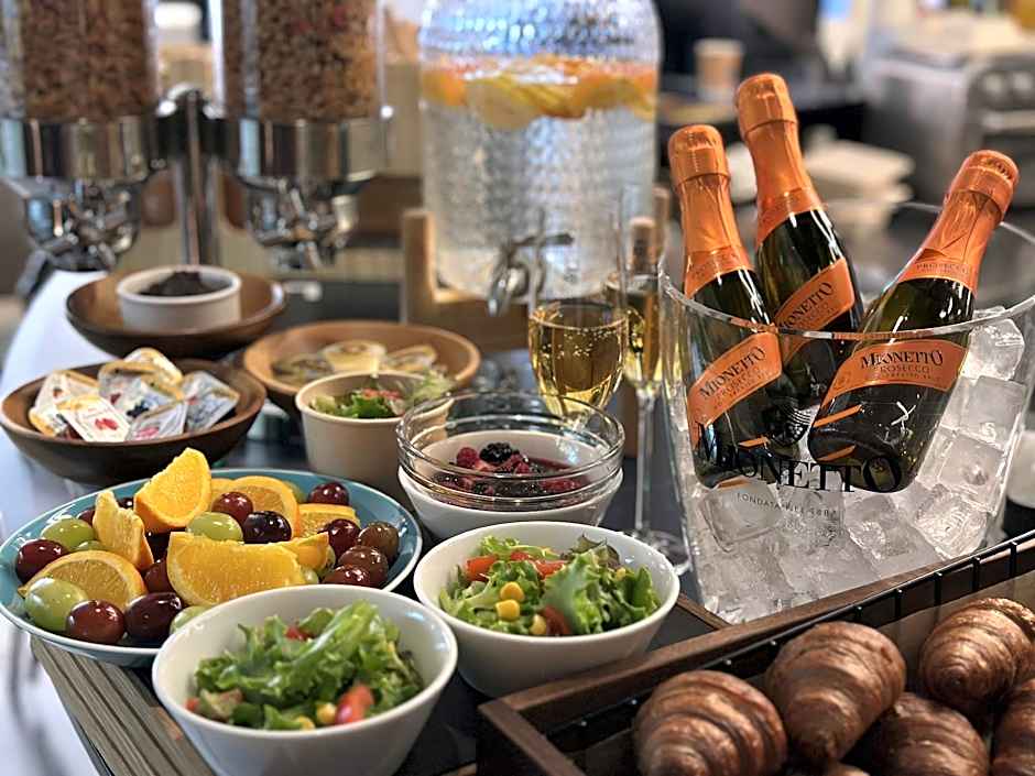 ALFIT HOTEL & BAR AKASAKA