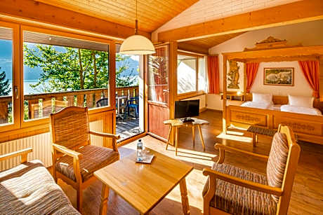 Premium Family Room with Hotpot