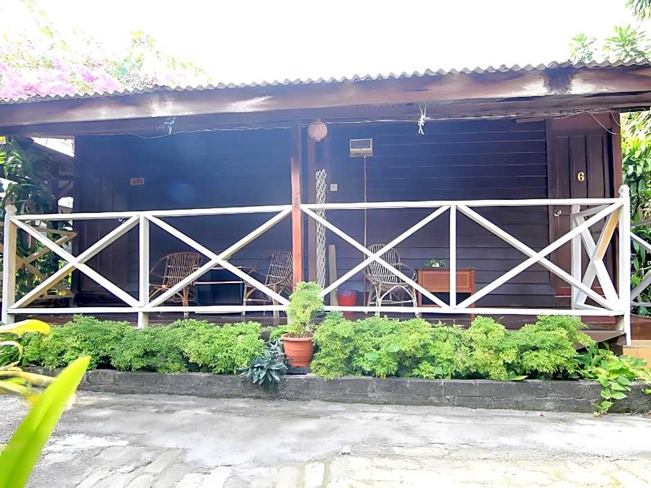 Hotel O Ombak Inn Chalet