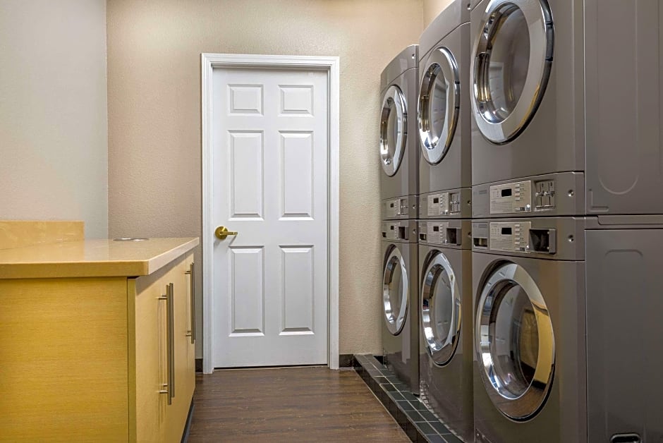 Hawthorn Suites By Wyndham Louisville North – Jeffersonville, IN