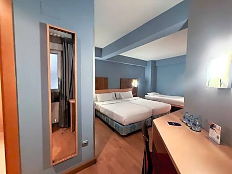 2 Single Beds, Superior Room