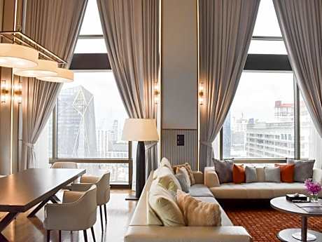 Grand Duplex Two-Bedroom Duplex Suite with Piano Club Privilege