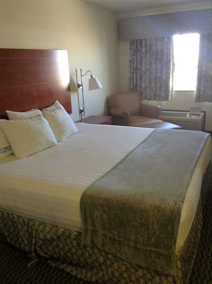 Days Inn by Wyndham Carroll