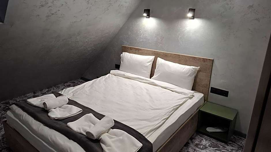 RCR Einstein studios 2