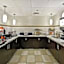 Hampton Inn By Hilton Detroit/Madison Heights/South Troy