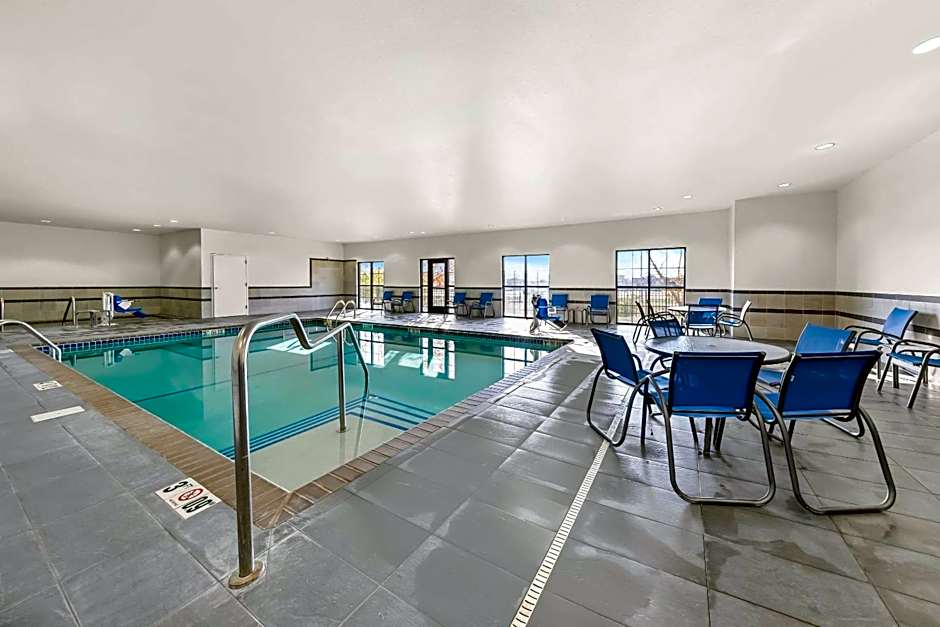 Comfort Inn & Suites West - Medical Center