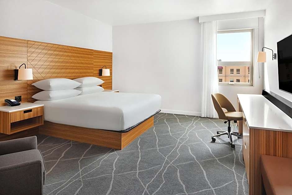 Delta Hotels by Marriott Grande Prairie Airport