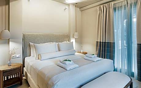 Queen Suite with Sea View