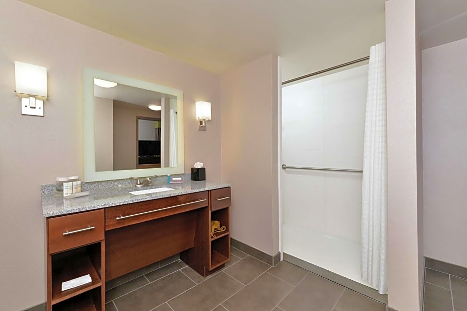 Homewood Suites By Hilton Cincinnati/Mason